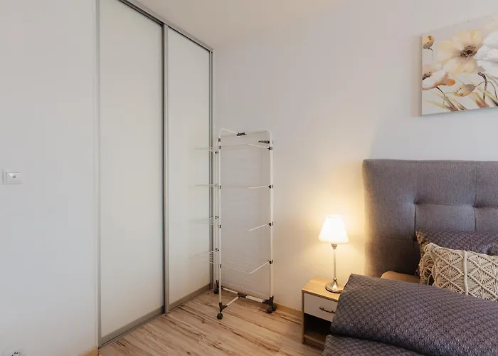 Jegeho With Balcony Apartment